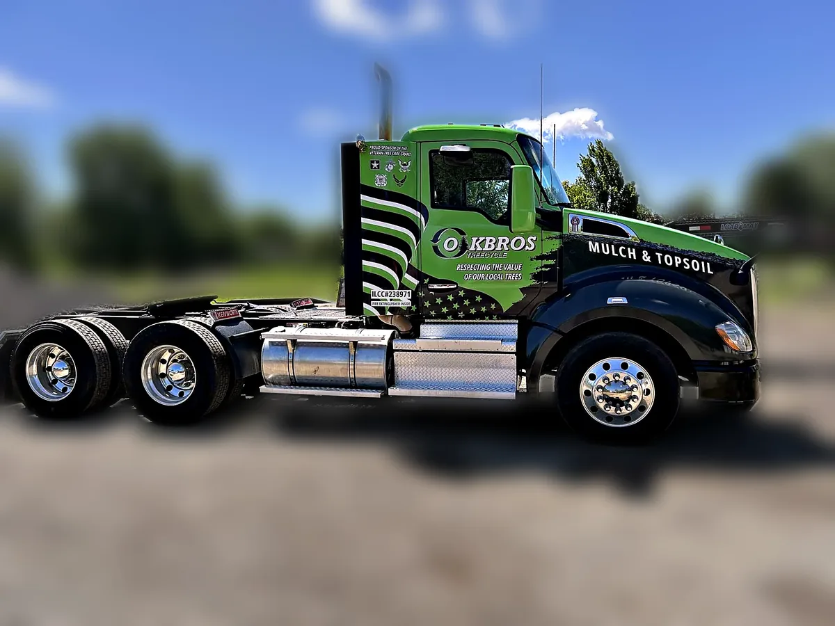 Oakbros Treecycle · Semi Day Cab. Chicago Fleet Wraps
